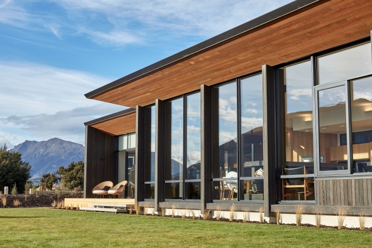 Black Peak House project image